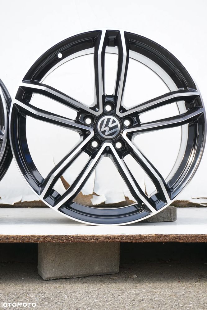 5x112 19 8,5J et45 VW stan bdb - 8