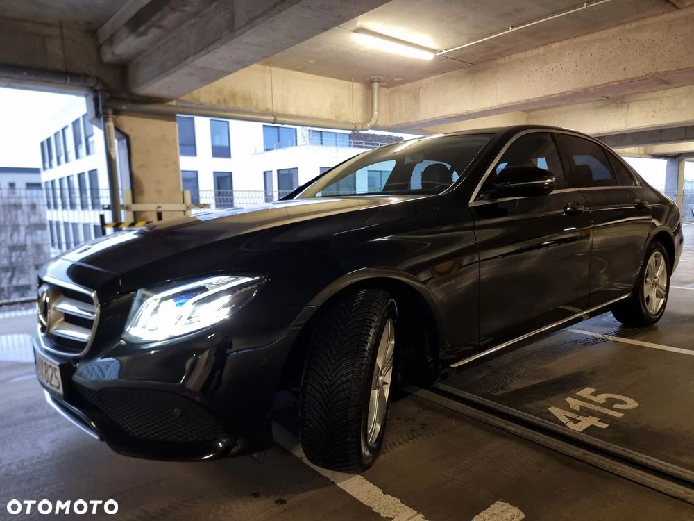 Mercedes-Benz Klasa E 220 d 9G-TRONIC - 24