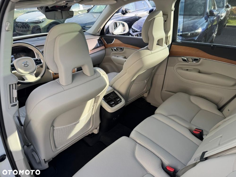 Volvo XC 90 B5 D AWD Plus Bright - 20