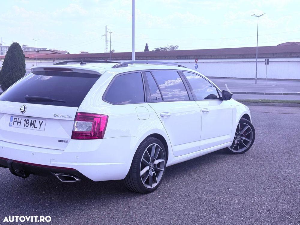 Skoda Octavia 2.0 TDI RS DSG - 5