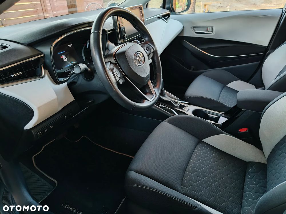 Toyota Corolla 1.8 Hybrid Comfort - 10