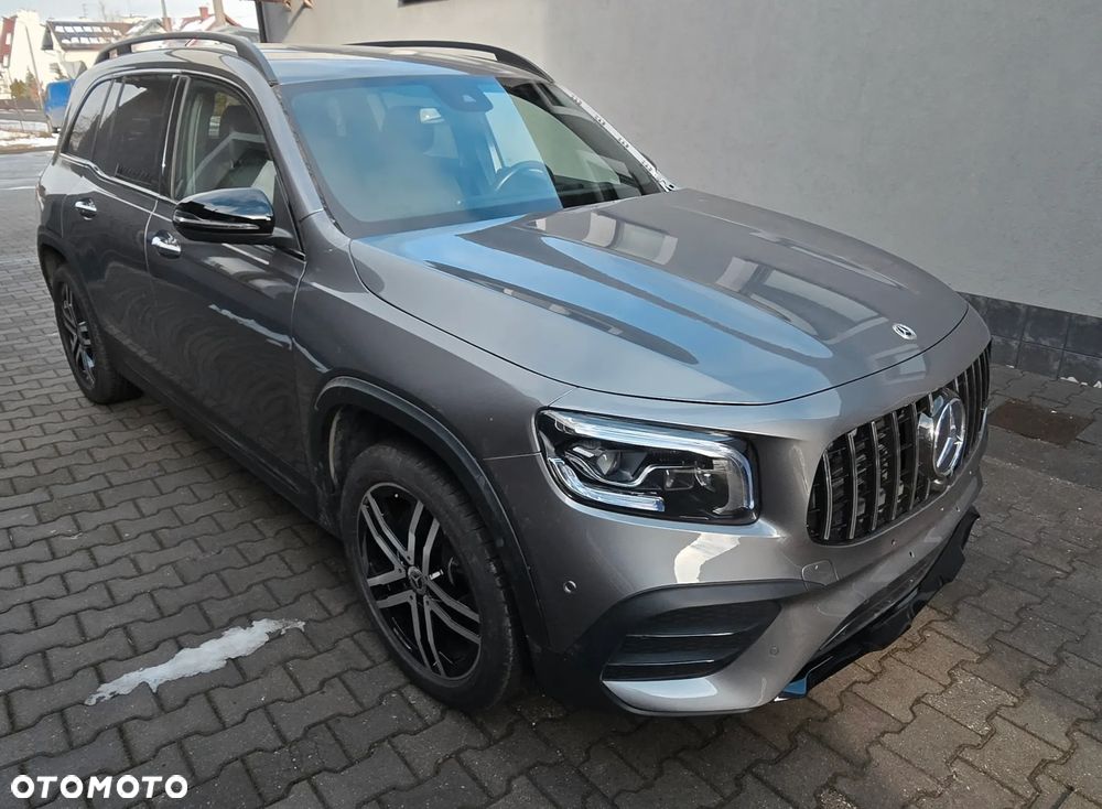 Mercedes-Benz GLB 250 8G-DCT AMG Line - 36