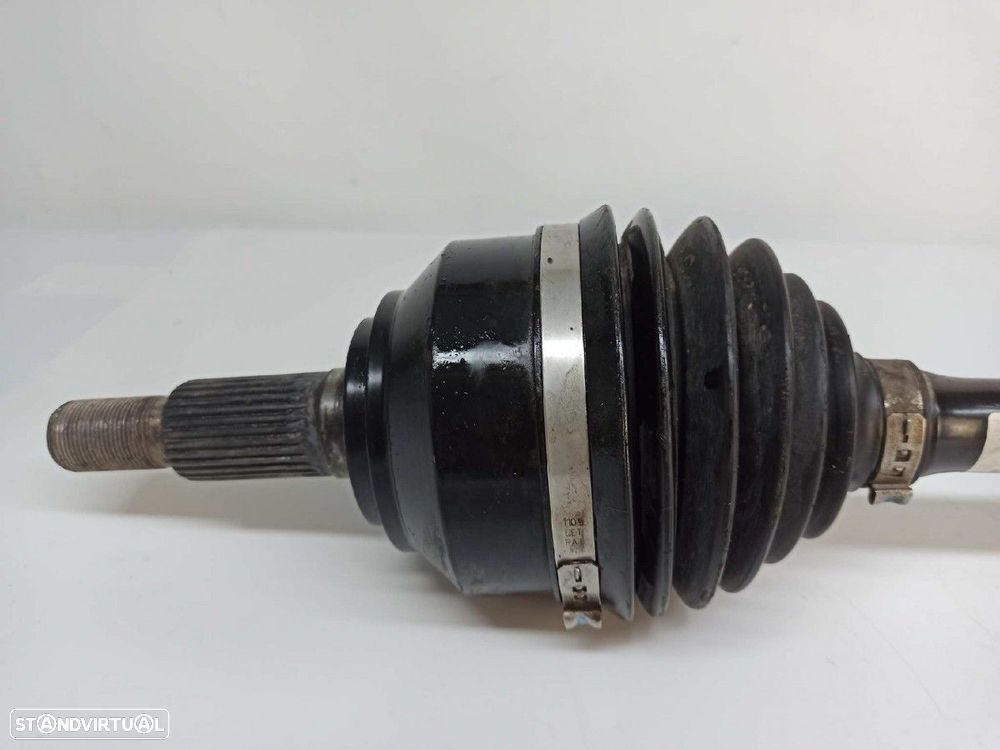 TRANSMISSÃO FRENTE DIREITA VOLKSWAGEN TOUAREG (7LA) TDI V10 - 7