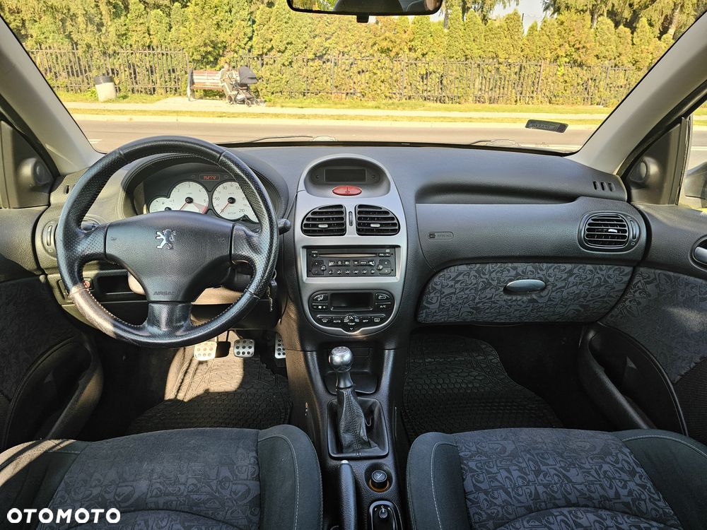 Peugeot 206 - 6
