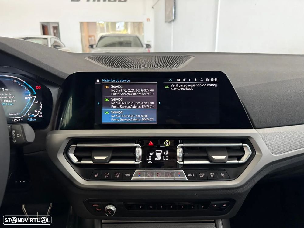 BMW 330 e Touring Pack M Auto - 35
