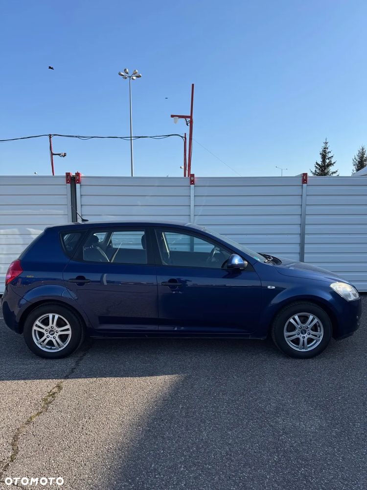Kia Ceed 1.4 Comfort - 19
