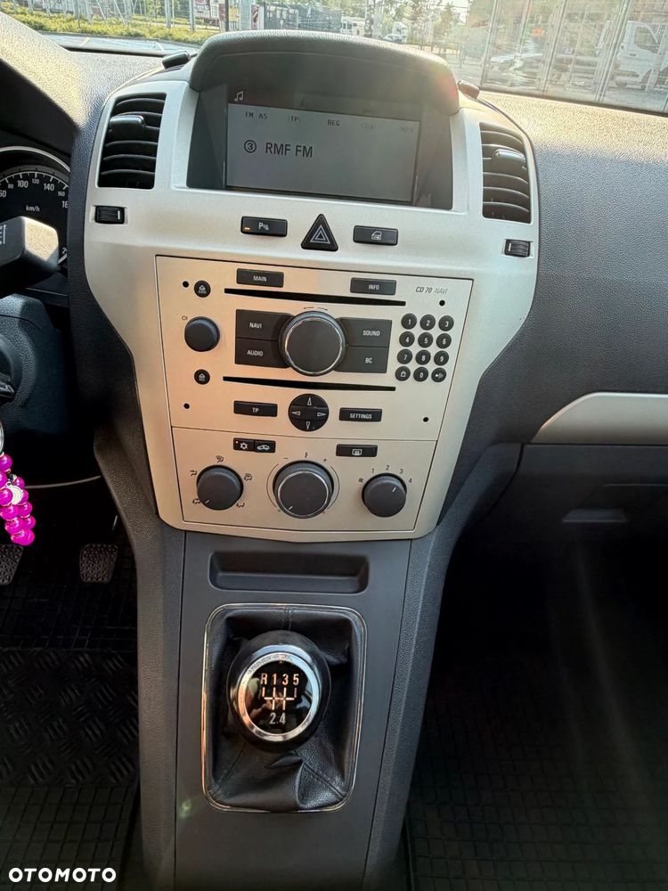 Opel Zafira 1.8 Essentia - 8