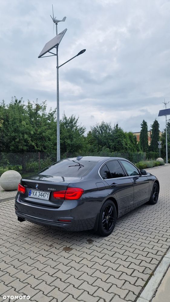 BMW Seria 3 328i - 5