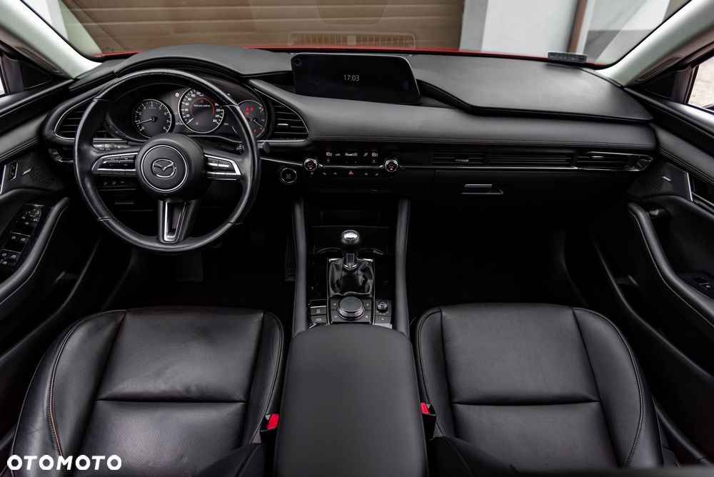Mazda 3 2.0 mHEV Hikari - 28