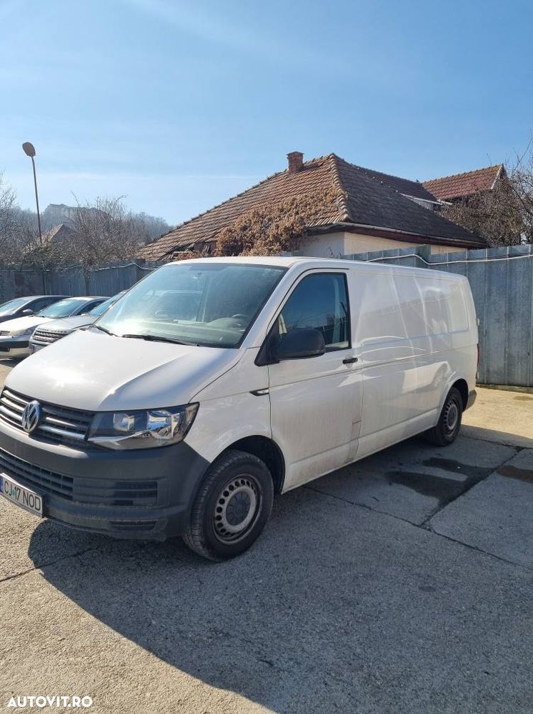 Volkswagen Transporter - 1