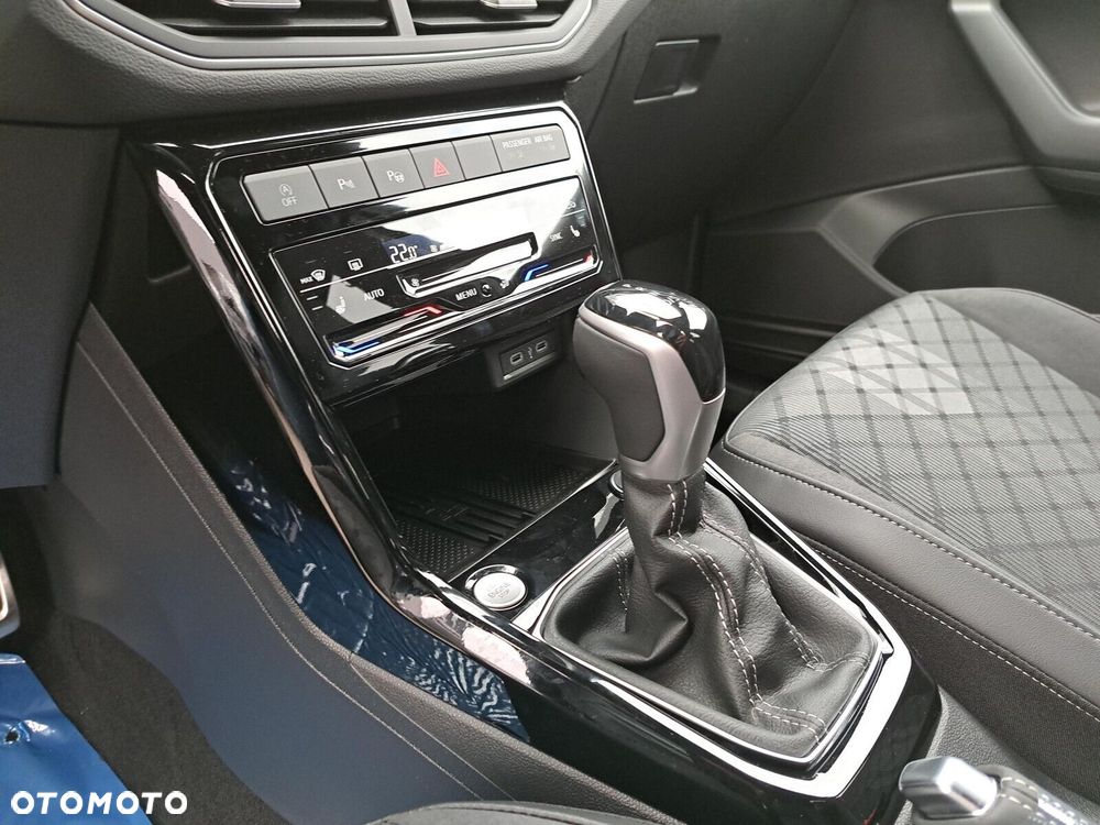 Volkswagen T-Cross - 15