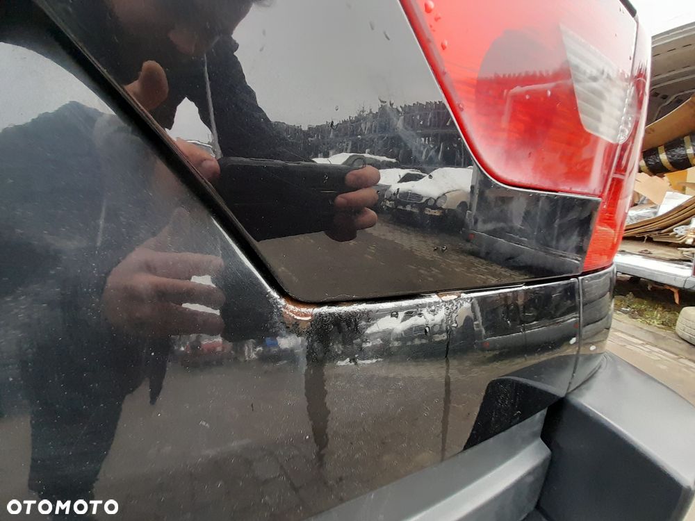 BMW X3 E83 KLAPA BAGAŻNIKA TYŁ KOLOR: 475 - 7