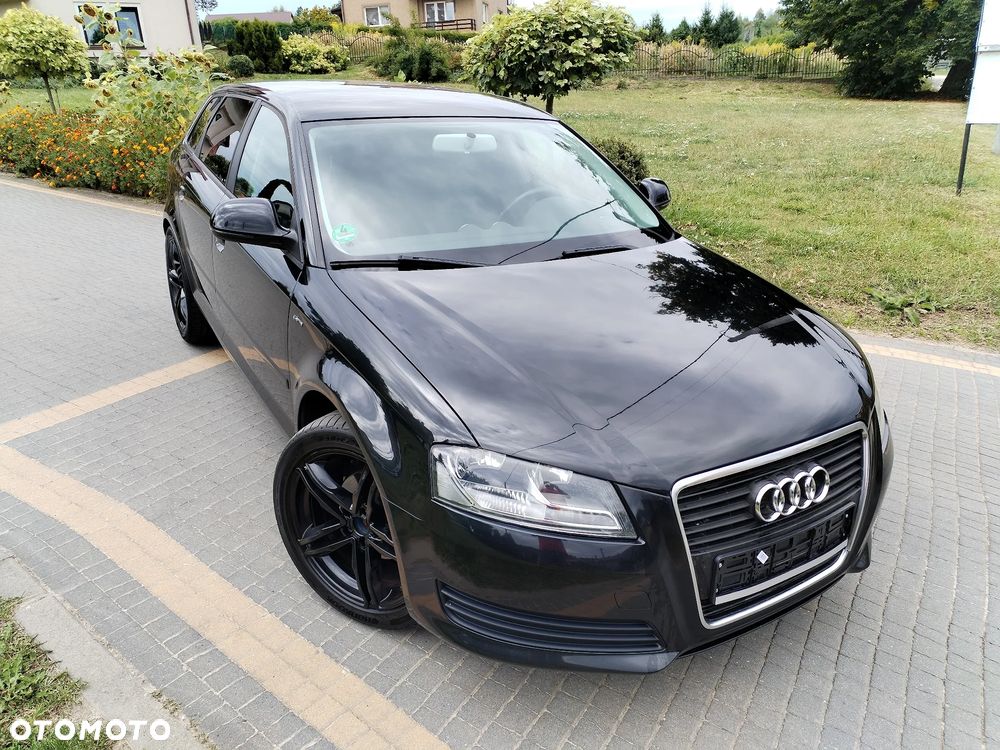 Audi A3 Sportback - 2