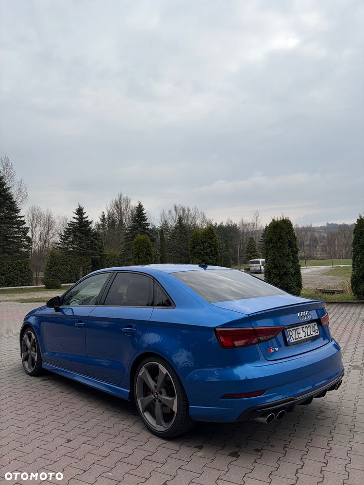Audi S3 S tronic - 18