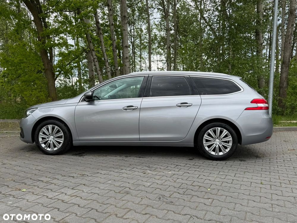 Peugeot 308 BlueHDi 130 Stop & Start Allure Pack - 4