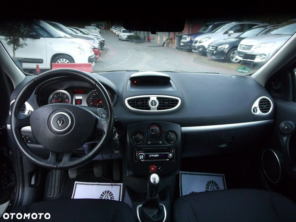 Renault Clio 1.5 dCi Privilege - 16