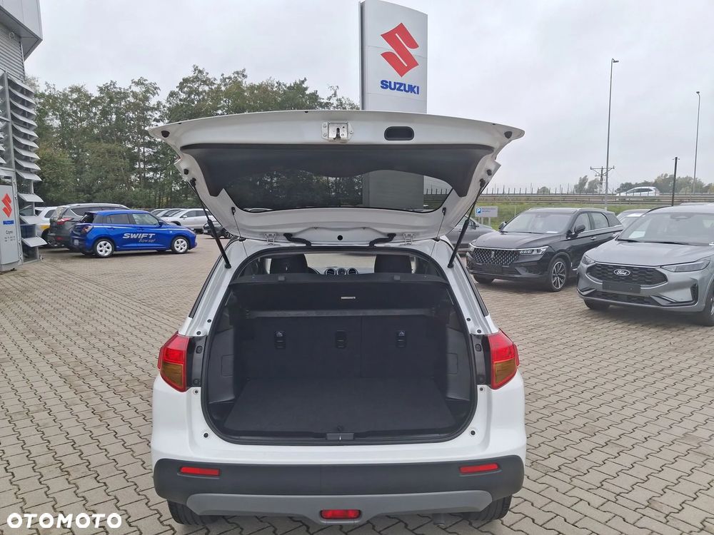 Suzuki Vitara 1.6 Premium 2WD - 23