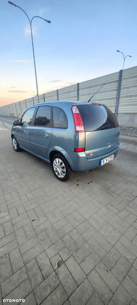 Opel Meriva - 11
