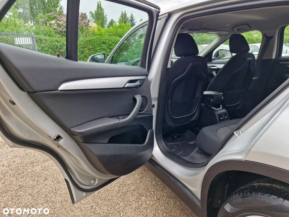 BMW X2 sDrive18d - 13