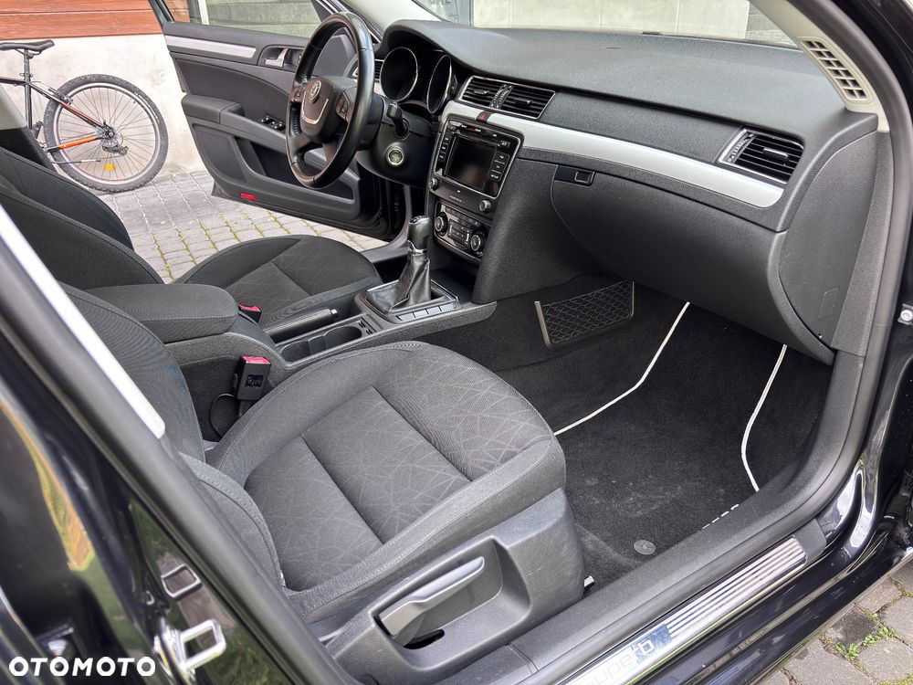 Skoda Superb 2.0 TDI 4x4 Family - 16