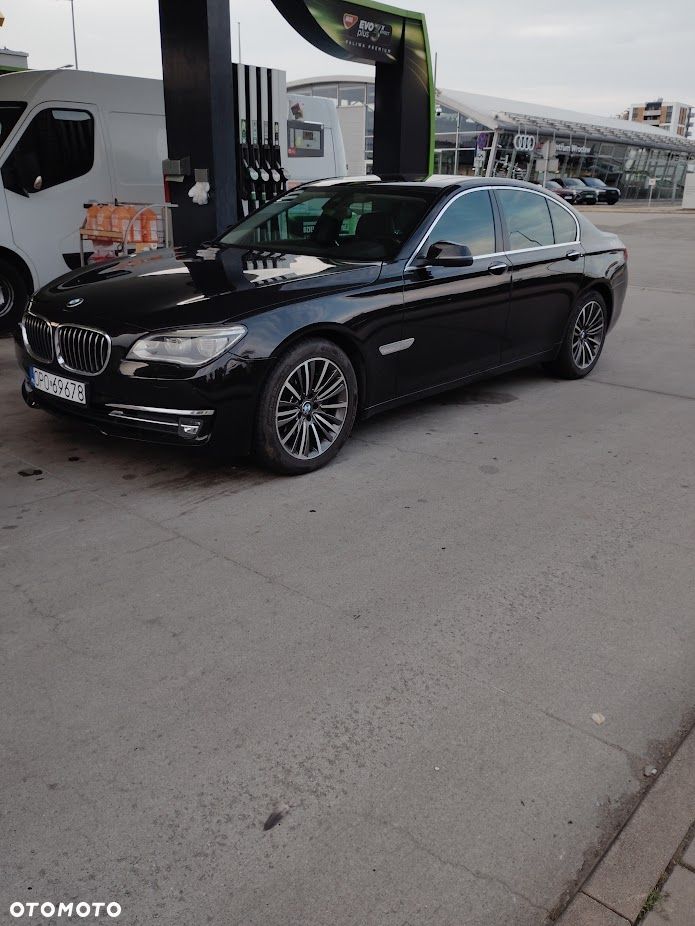 BMW Seria 7 740d xDrive - 6
