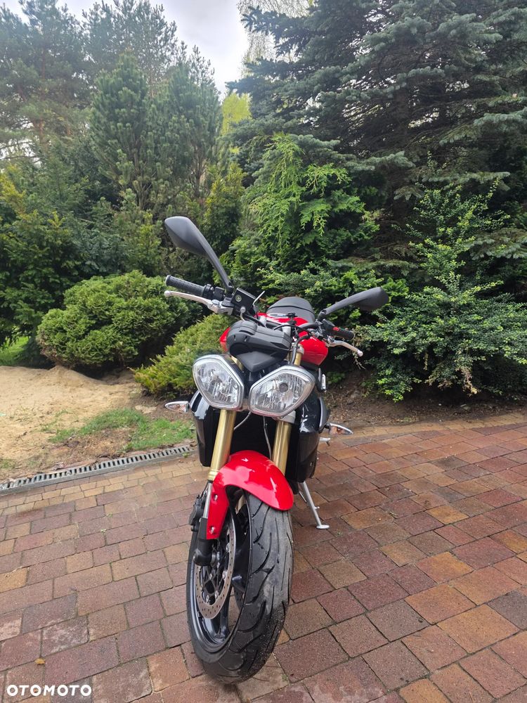 Triumph Street Triple - 3