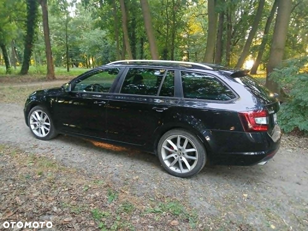 Skoda Octavia 2.0 TDI RS Challenge DSG - 3