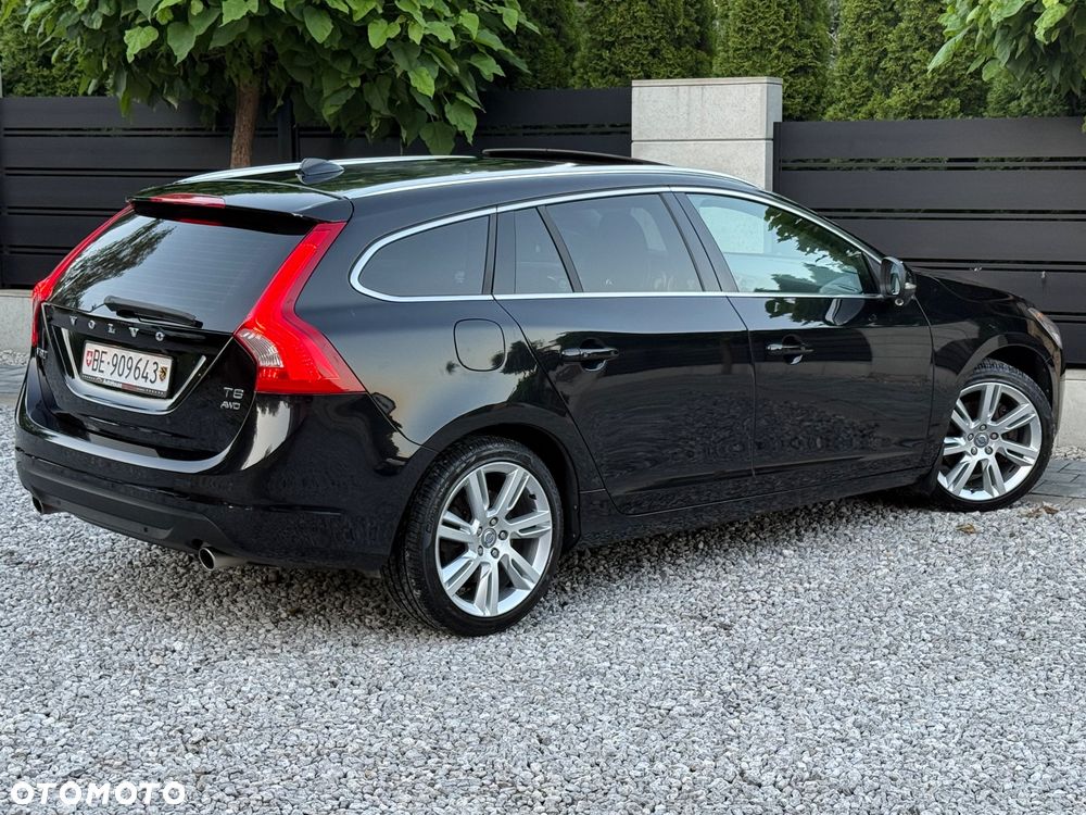 Volvo V60 T6 AWD Geartronic Momentum - 14