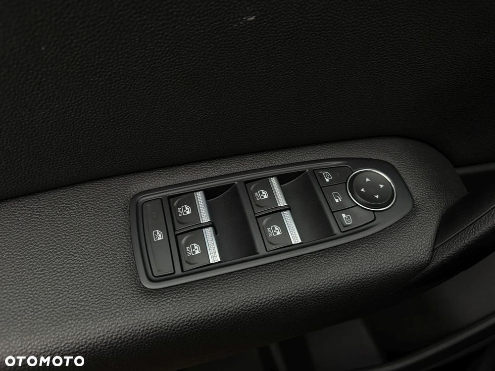 Renault Captur - 34