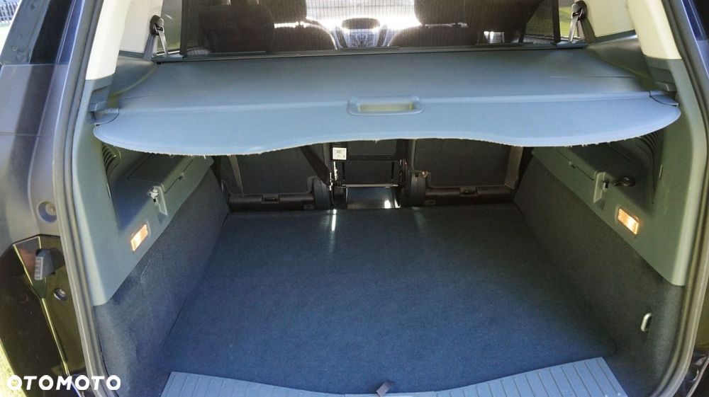 Ford Grand C-MAX - 13