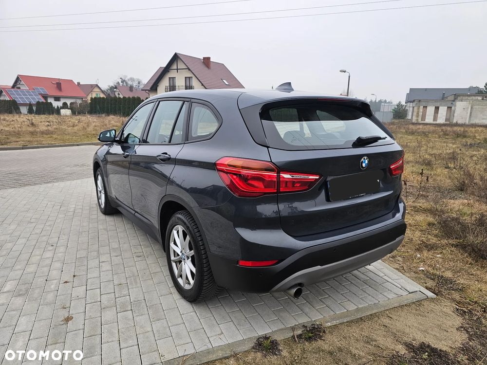 BMW X1 sDrive18d Sport Line sport - 28