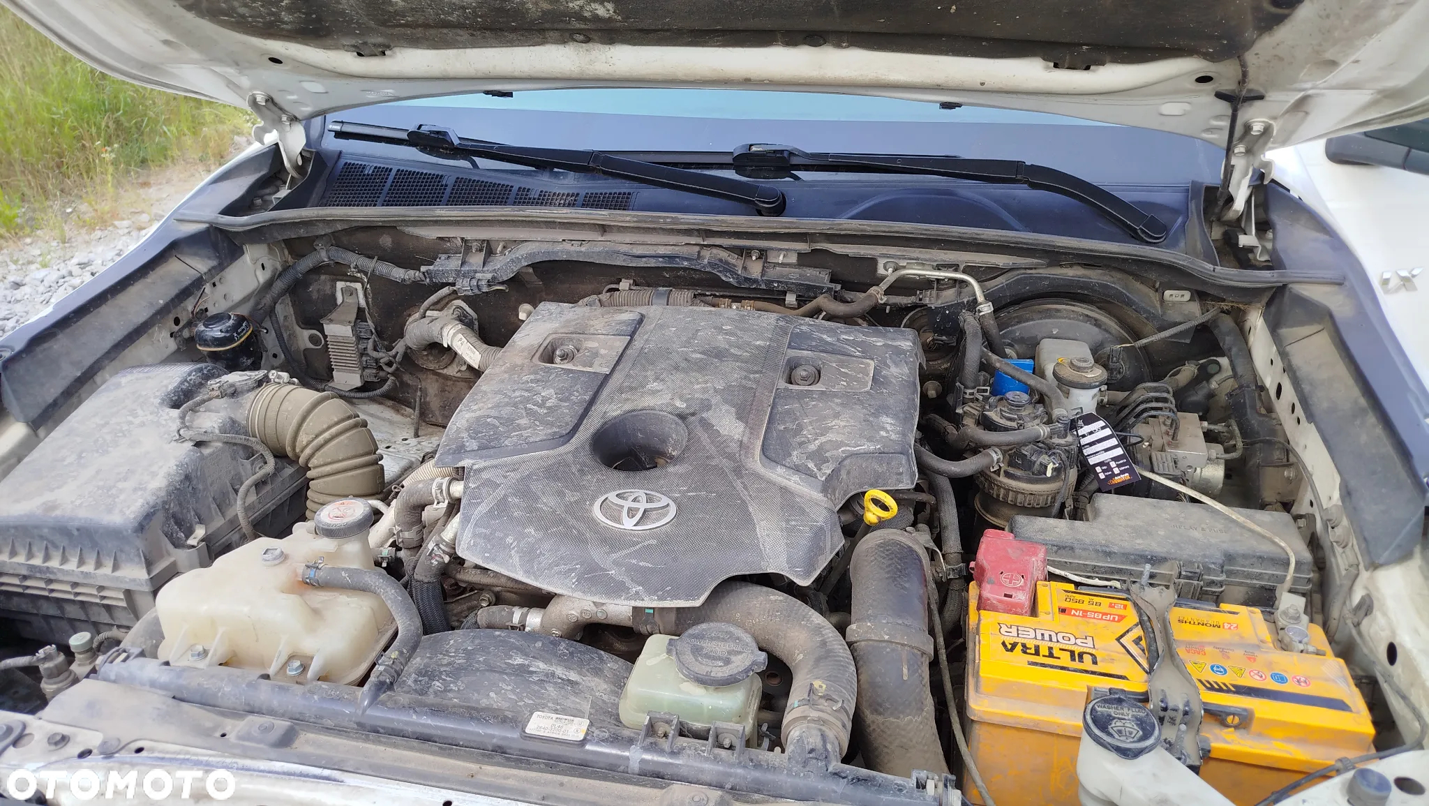 Toyota HILUX - 13