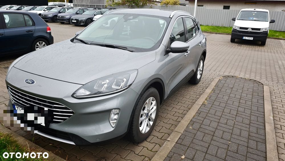 Ford Kuga - 1