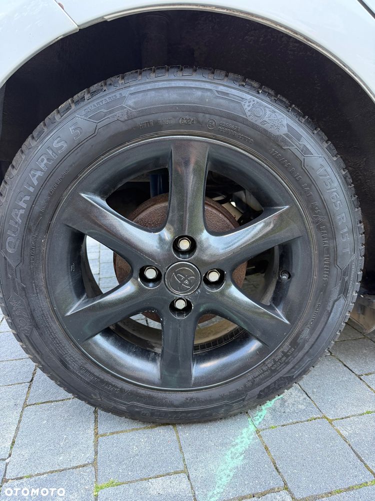 Toyota Yaris 1.33 Active - 14