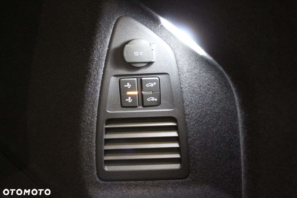 Volkswagen Touareg 3.0 V6 TDI 4Motion R-Line - 8