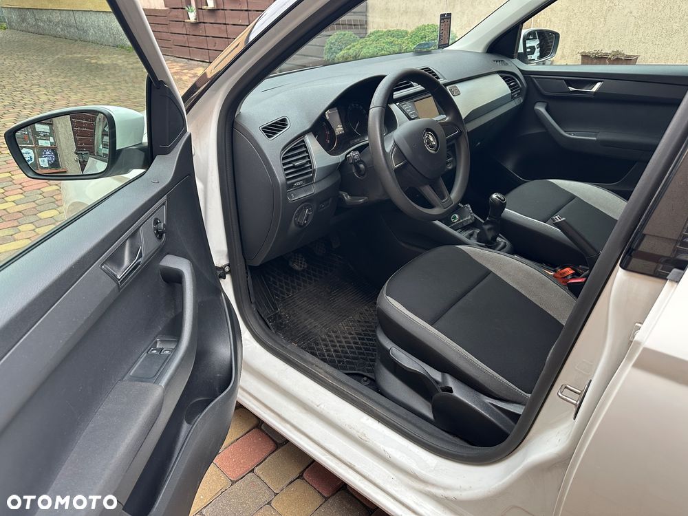 Skoda Fabia 1.0 TSI Ambition - 10