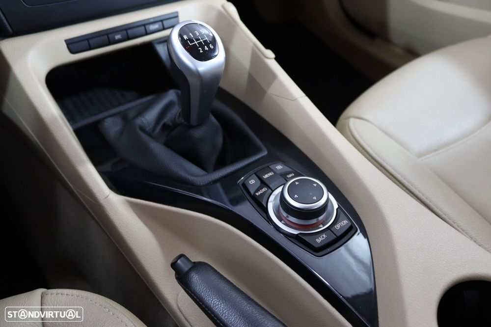 BMW X1 sDrive18d - 13