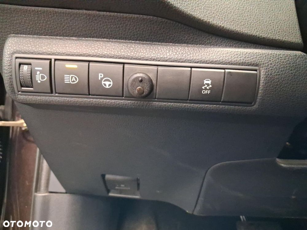 Toyota Corolla 1.8 Hybrid Comfort - 22