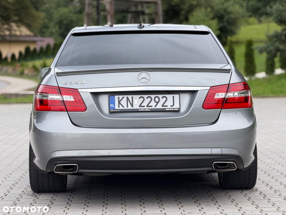 Mercedes-Benz Klasa E - 9