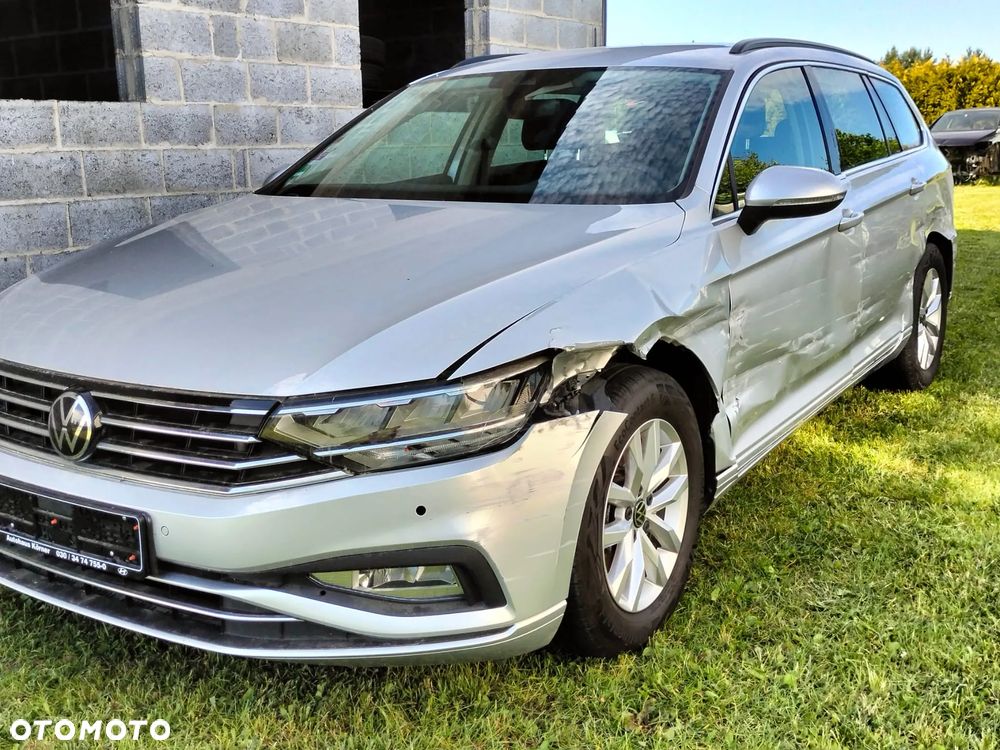Volkswagen Passat 2.0 TDI SCR DSG - 24