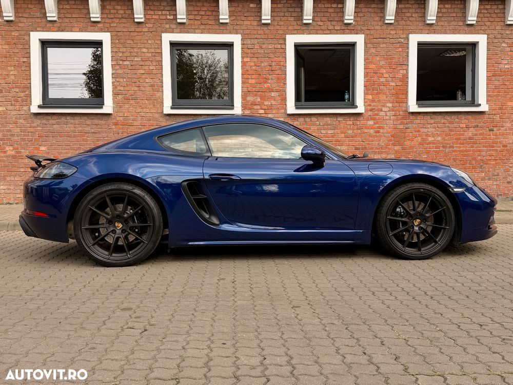 Porsche Cayman GTS 4.0 PDK - 7