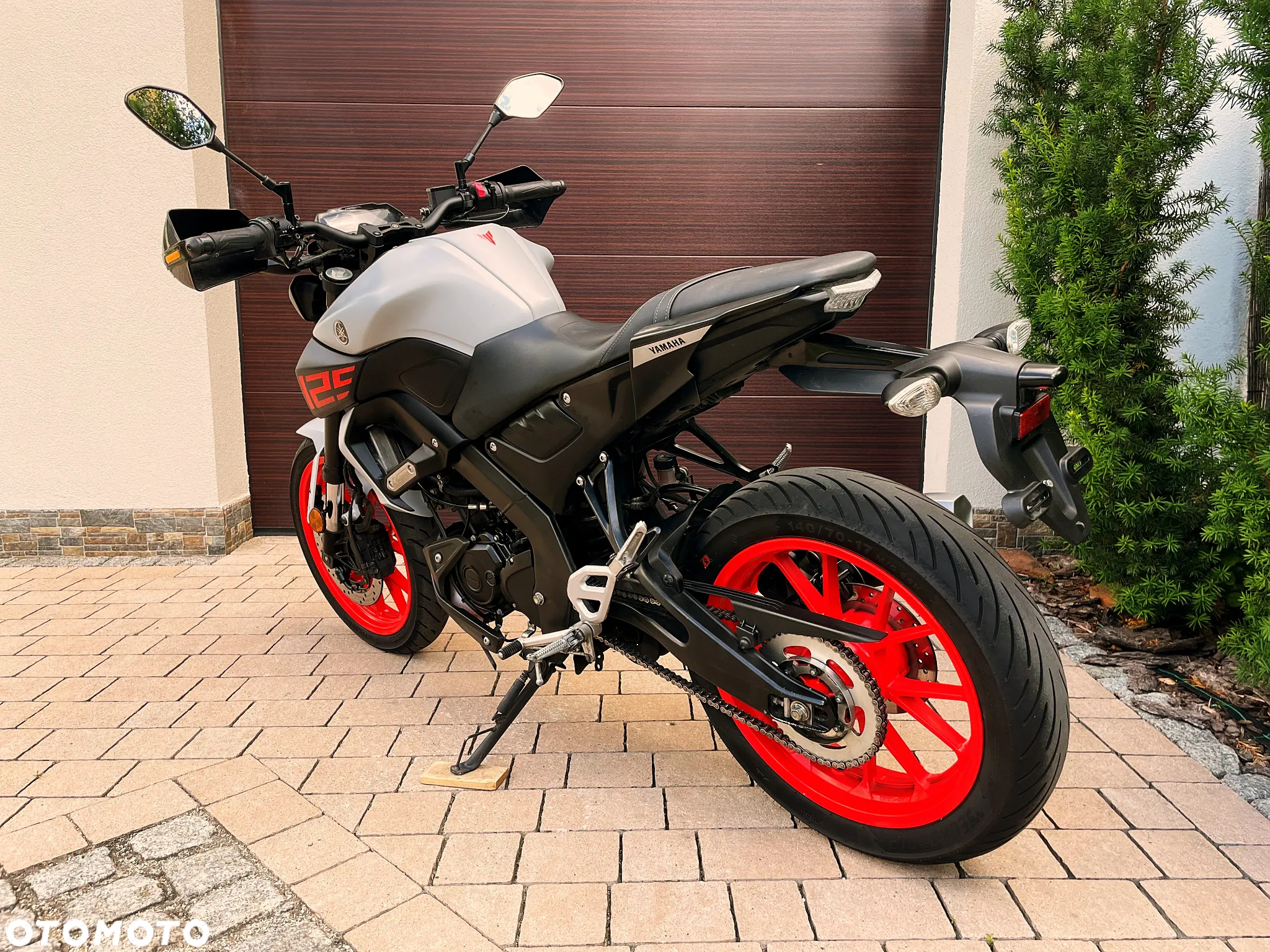 Yamaha MT - 6