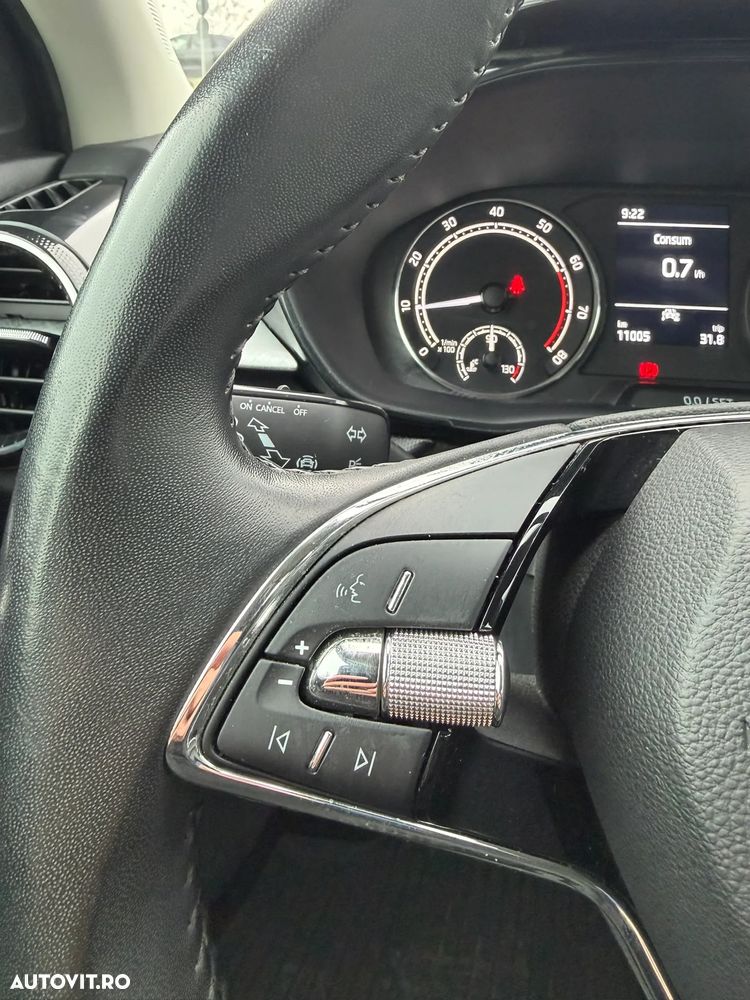 Skoda Fabia 1.0 TSI Ambition - 10