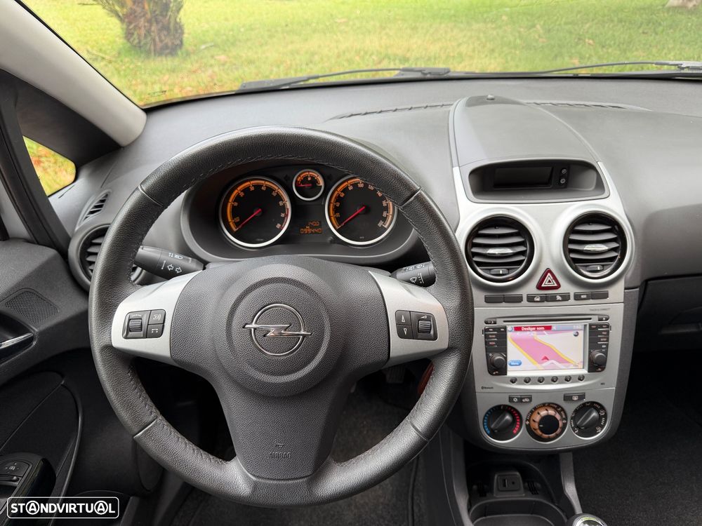 Opel Corsa 1.2 Enjoy S/S - 25