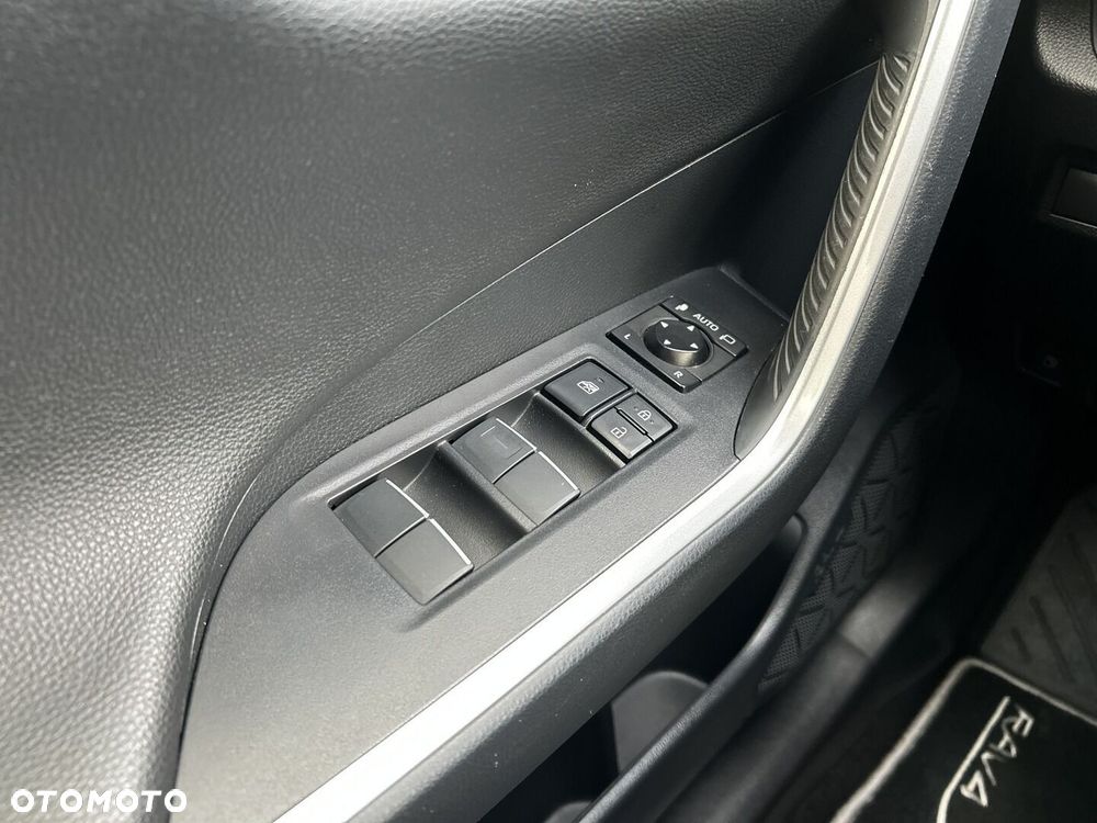 Toyota RAV4 2.5 Hybrid Black Edition by JBL 4x4 - 22