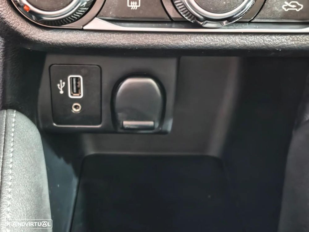 Nissan Micra 1.0 IG-T Kiiro - 10