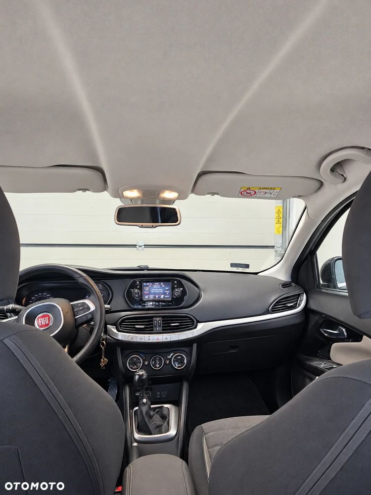 Fiat Tipo 1.4 16v Lounge EU6d - 9