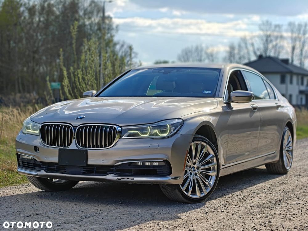 BMW Seria 7 750Li Edition Exclusive - 7