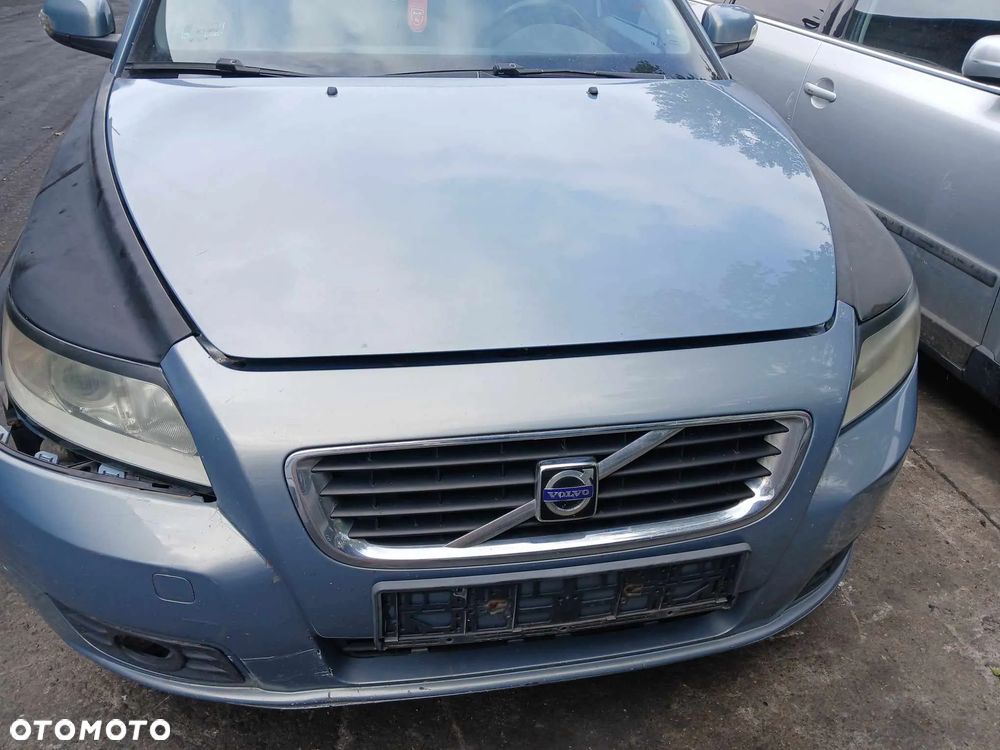 Volvo V50 Maska- wysyłka - 1