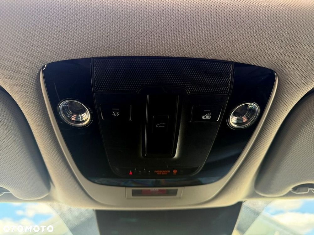 Kia Sorento - 25